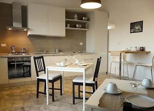 Bed and breakfast Atticoromantica 4*